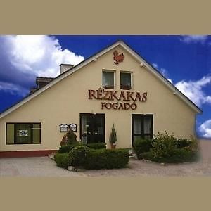 Bed and Breakfast Rezkakas Fogado Зирц Экстерьер фото